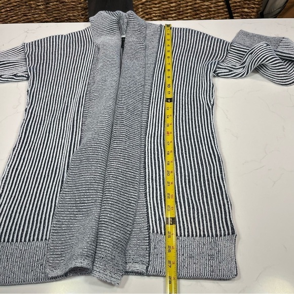 Tahari Blue & White Striped Ribbed Open Long Cardigan Medium - Picture 9 of 10